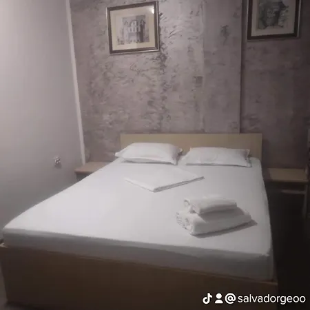 Δωμάτια σε οικογενειακή κατοικία Casa De Vacanta Mari Eforie Nord