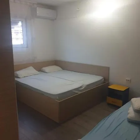 Homestay Casa De Vacanta Mari